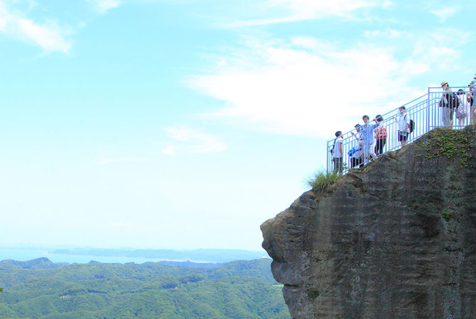 探索千叶的主题乐园和牧场