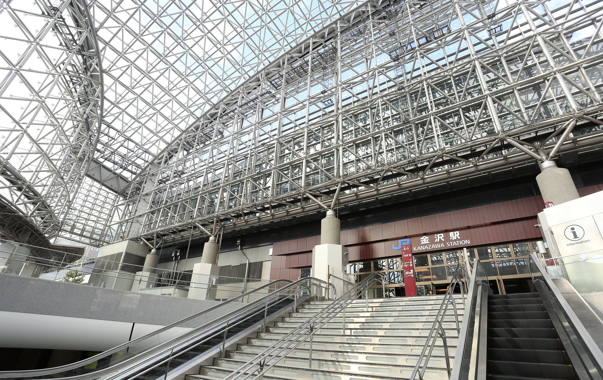 金泽站
