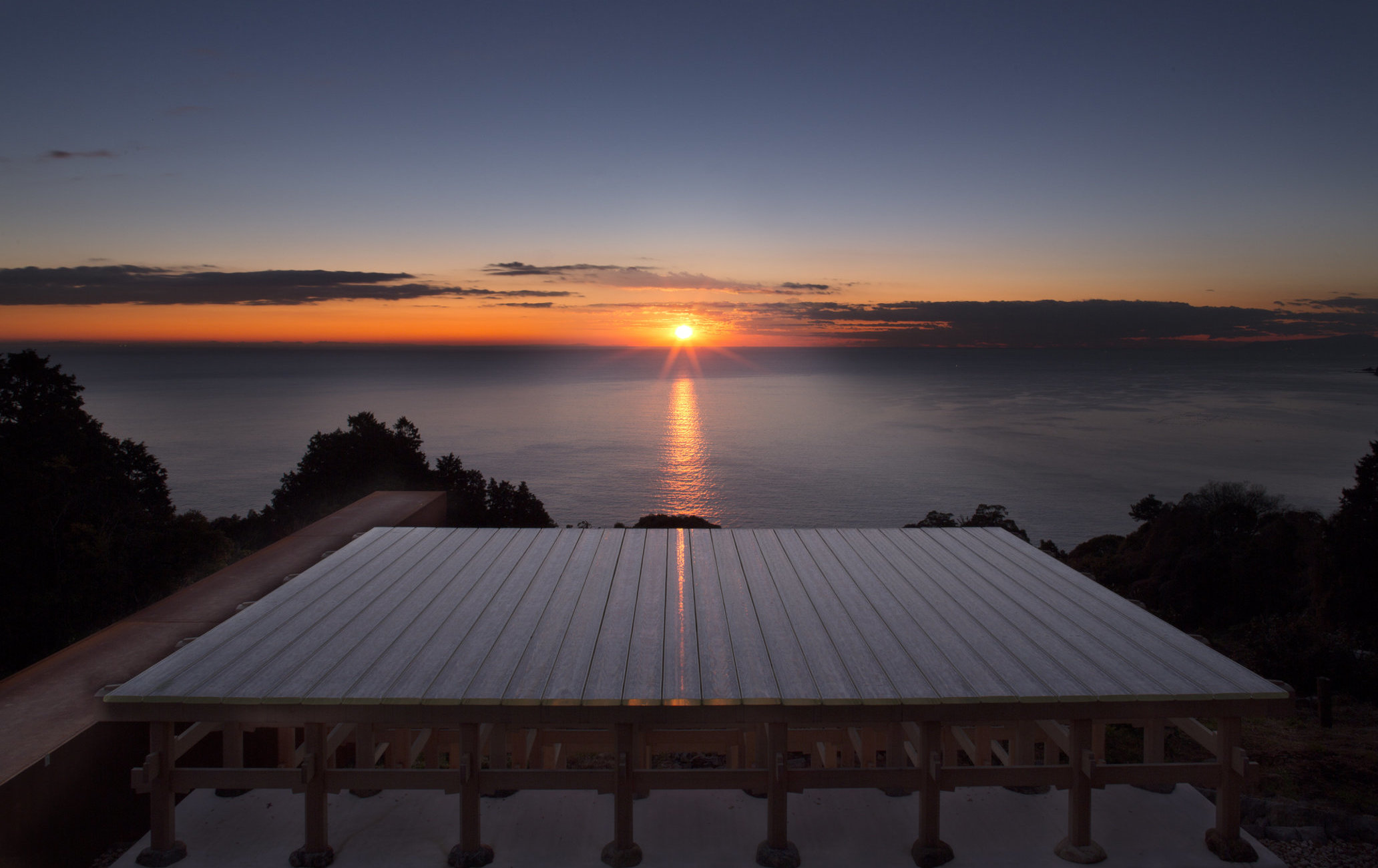 小田原文化财团江之浦测候所