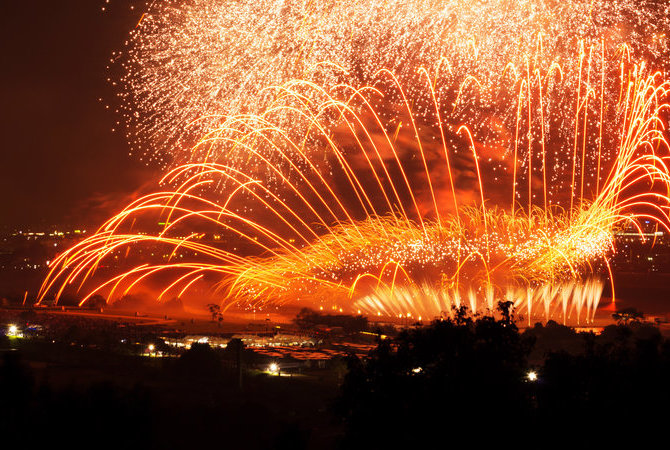 八代全国烟火竞技大会