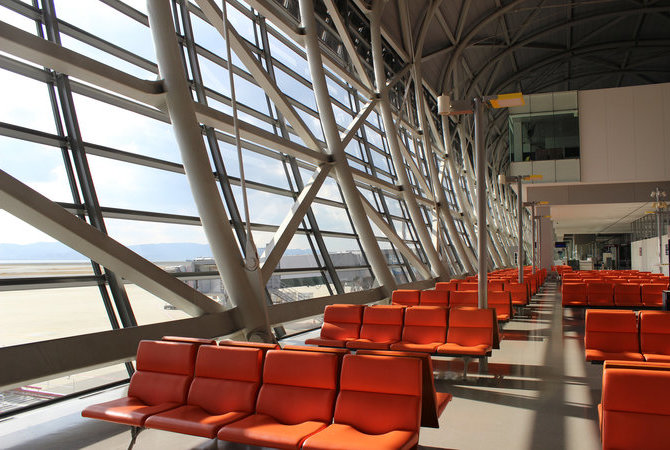 关西国际机场 (KIX)