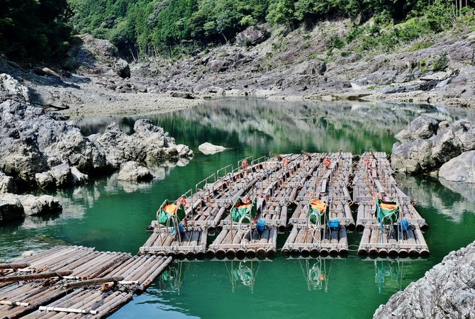 北山川激流木筏