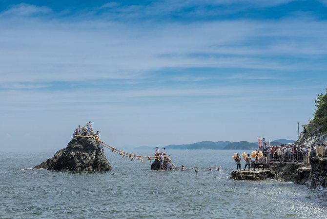 夫妇岩（三重）