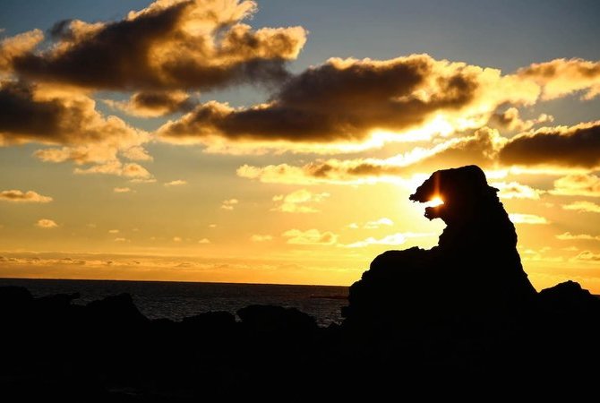 男鹿半岛哥吉拉岩