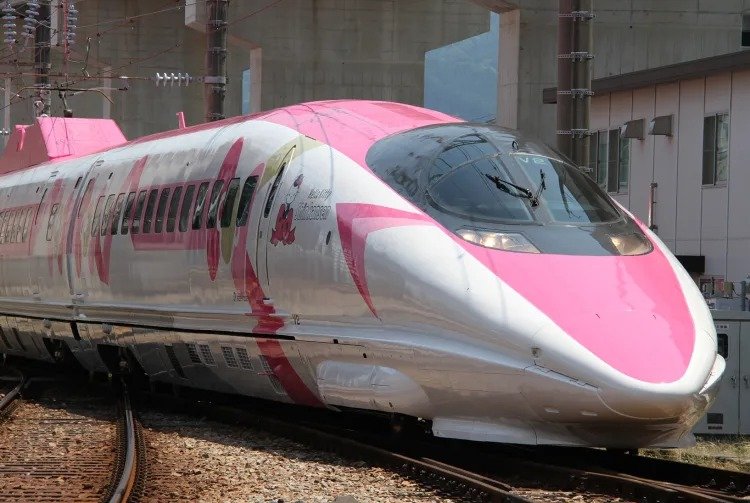 Hello Kitty 新干线（JR 西日本）