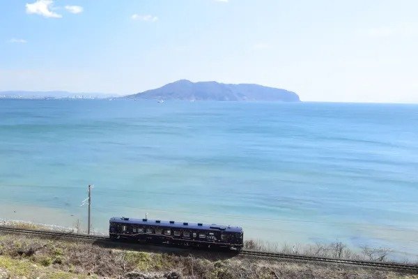悠闲海峡号（道南渔火铁道）