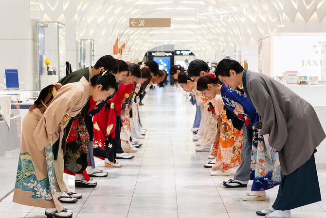 初卖（Hatsu-uri）：日本专属黑色星期五